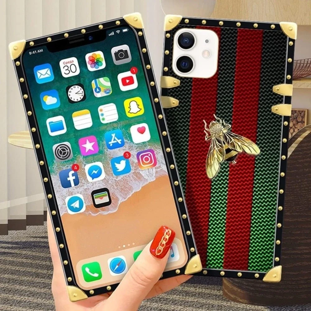 iPhone 11 FASHION 🐝 Case, Reinforced Corners, TPU Silicone Back, EUC